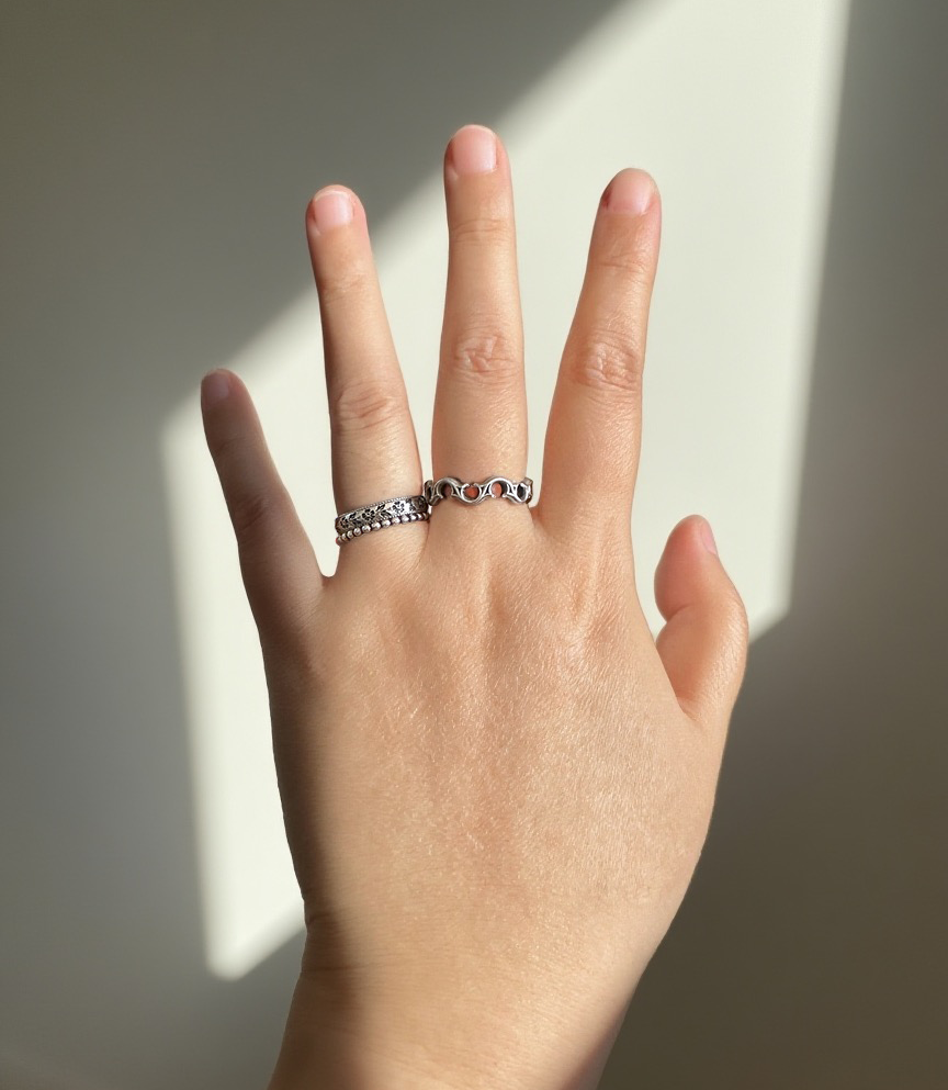 LUNAFOILH. Gothic Half-Quartrefoil Ring - Silver