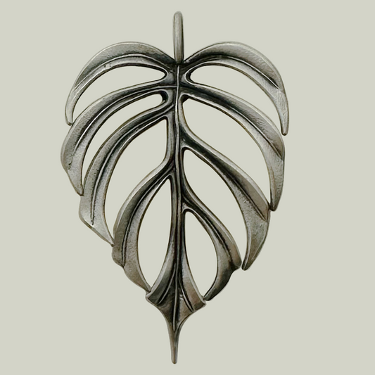 MONSFLARE. Monstera Burle Marx's Flame Pendant - Silver