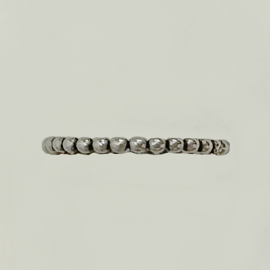 SPOTIFY. Ancient Dotted Loop Ring - Silver