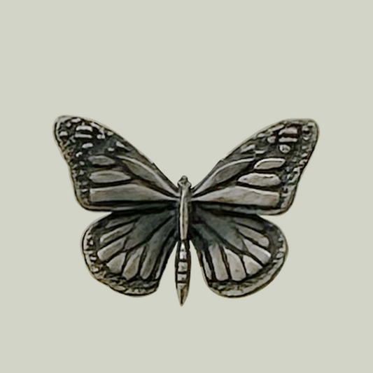 MONREGAL. Monarch Butterfly Earring - Silver