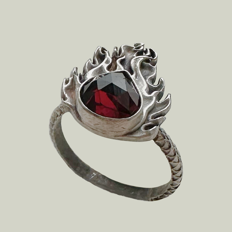 FLAMEGARTH. Mystic Flame Garnet Ring - Silver